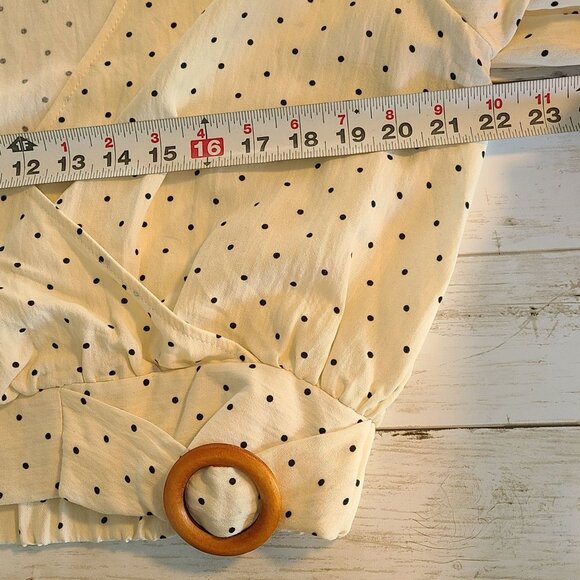Francesca’s Ivory Black Dot Cropped Balloon Sleeve Blouse XL NWT Cottage - Picture 4 of 6